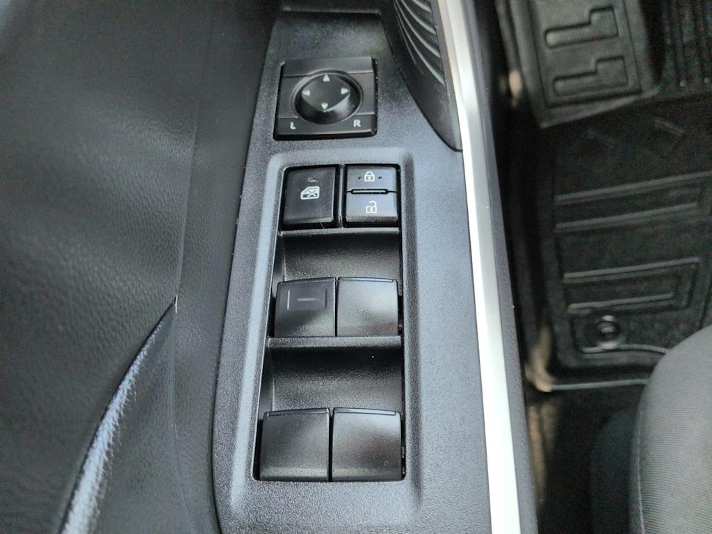 Thumbnail: 2023 Toyota RAV4 - 23