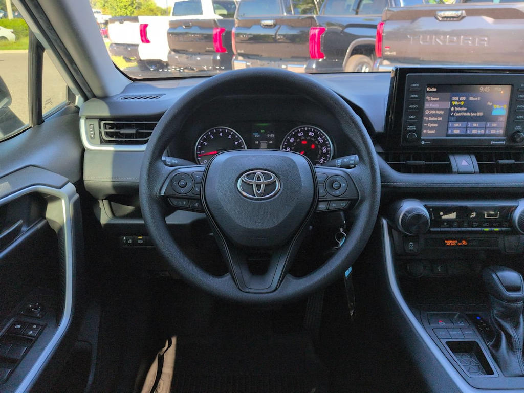 Thumbnail: 2022 Toyota RAV4 - 8