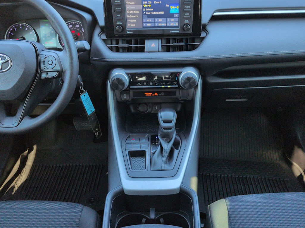 Thumbnail: 2022 Toyota RAV4 - 12