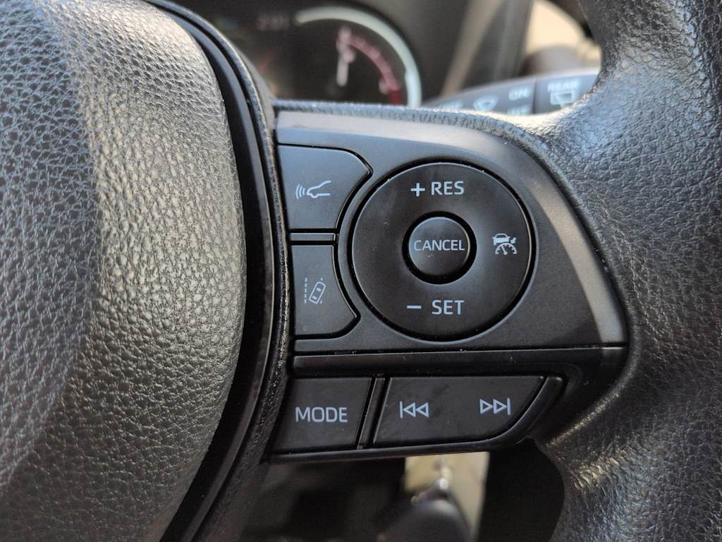 Thumbnail: 2023 Toyota RAV4 - 25