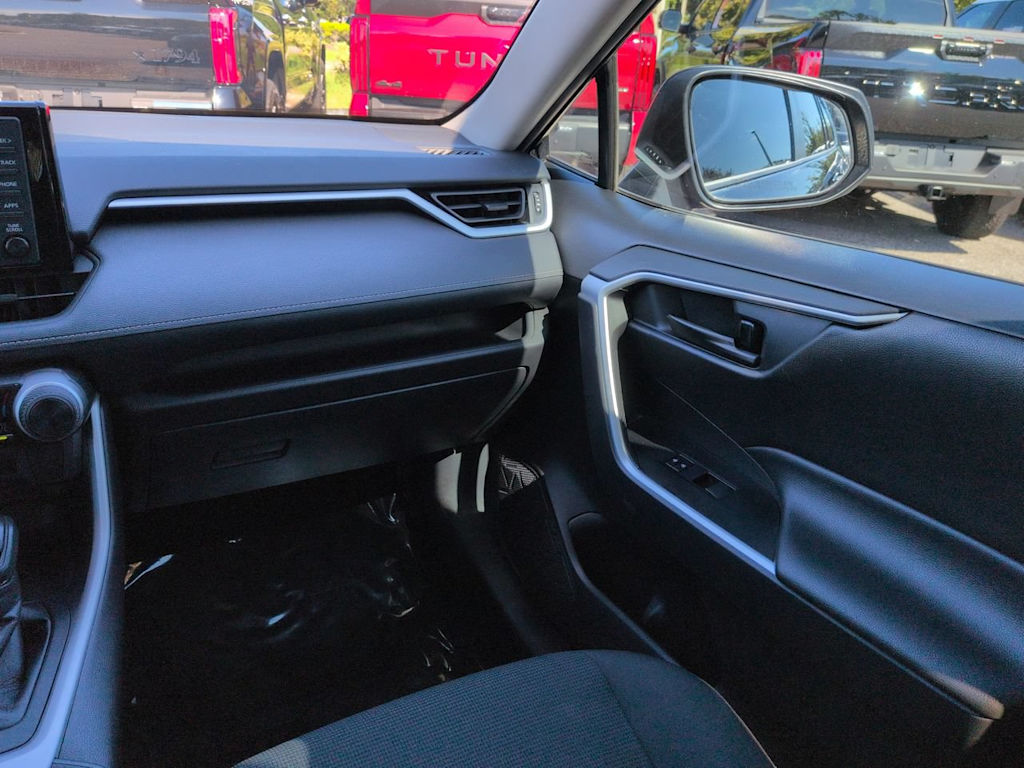Thumbnail: 2021 Toyota RAV4 - 19