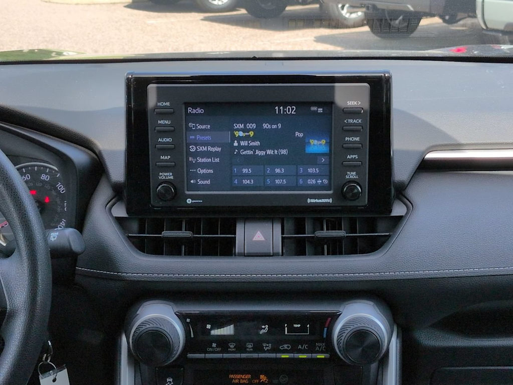 Thumbnail: 2020 Toyota RAV4 - 14