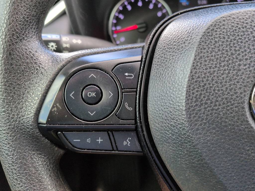 Thumbnail: 2021 Toyota RAV4 - 24