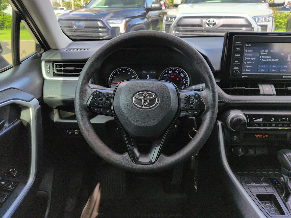 Thumbnail: 2021 Toyota RAV4 - 8