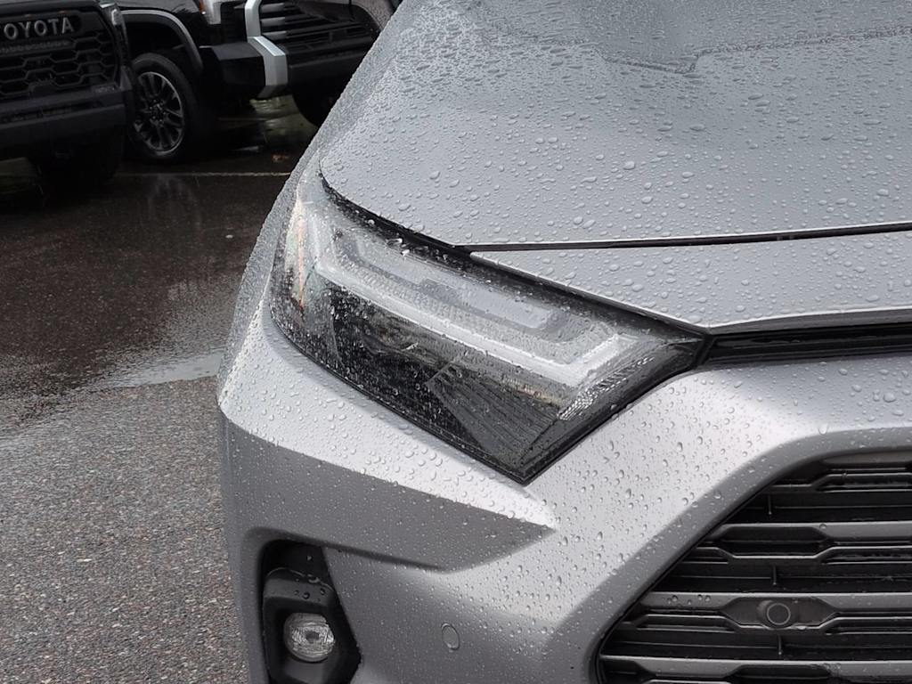 Thumbnail: 2023 Toyota RAV4 - 19
