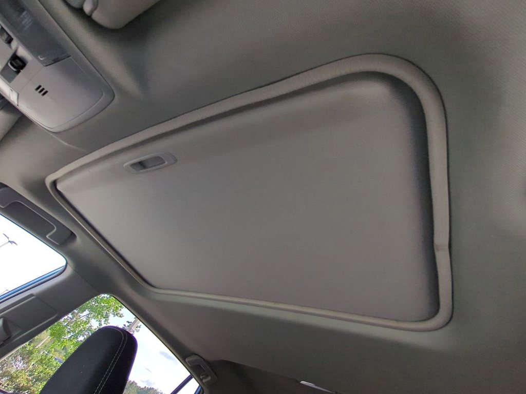 Thumbnail: 2018 Toyota RAV4 - 21