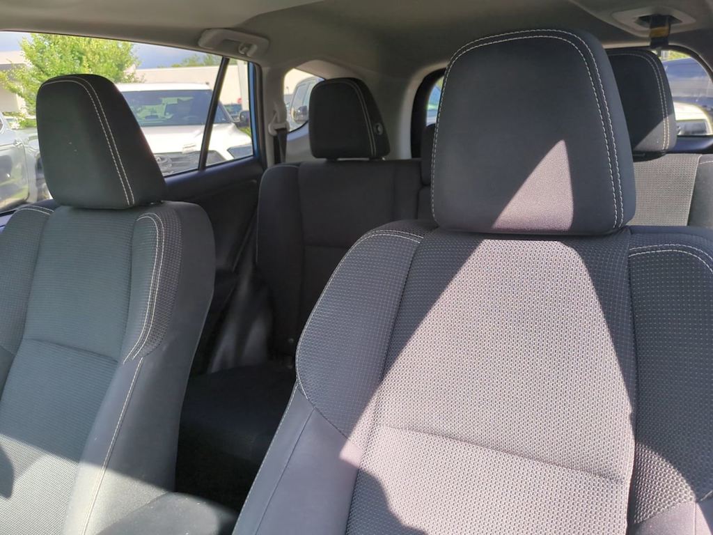 Thumbnail: 2018 Toyota RAV4 - 10