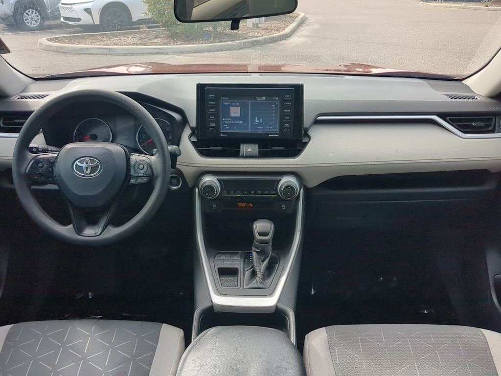 2021 Toyota RAV4 XLE 2