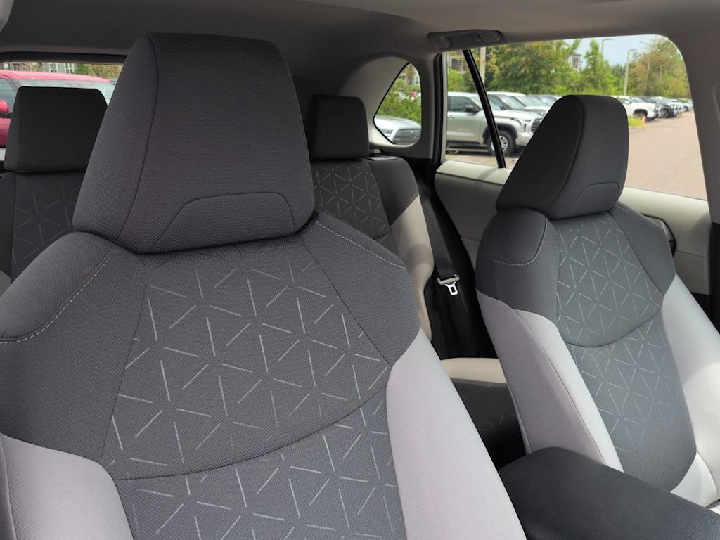Thumbnail: 2024 Toyota RAV4 - 9