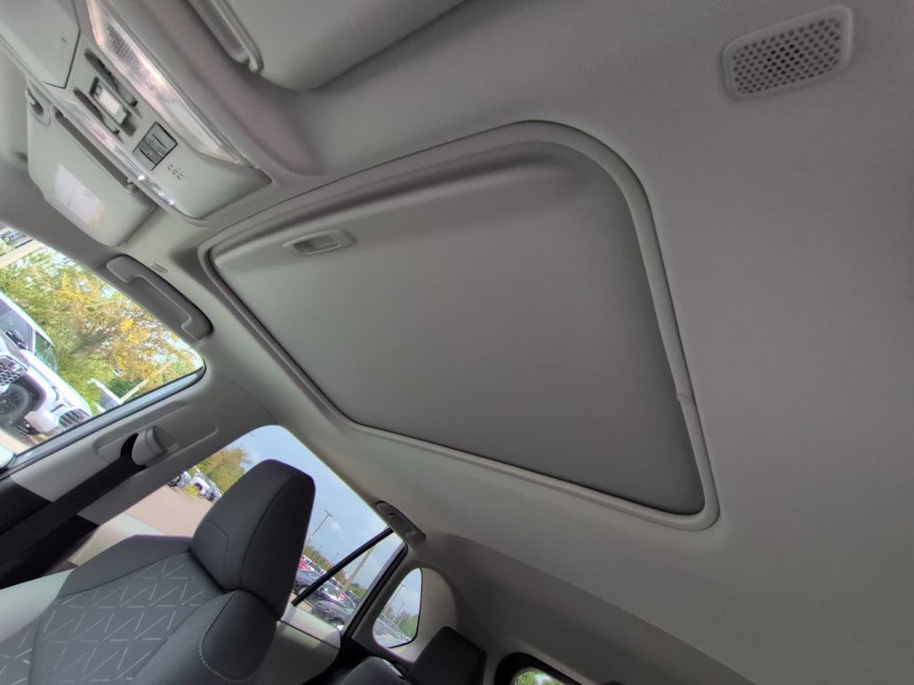 Thumbnail: 2024 Toyota RAV4 - 15