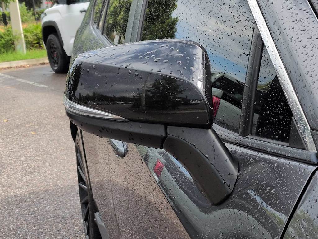 Thumbnail: 2021 Toyota RAV4 - 19