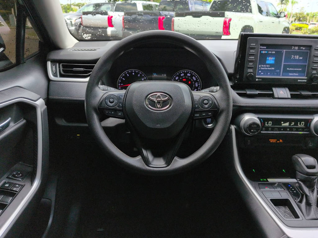 Thumbnail: 2021 Toyota RAV4 - 8