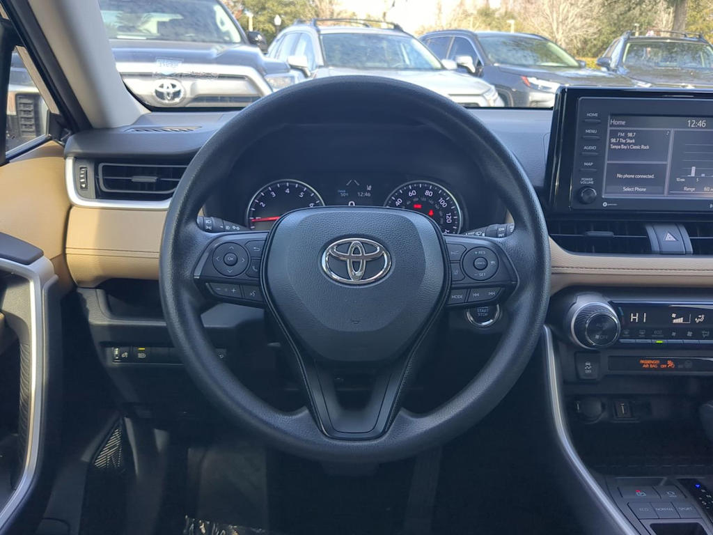 2021 Toyota RAV4 XLE 9