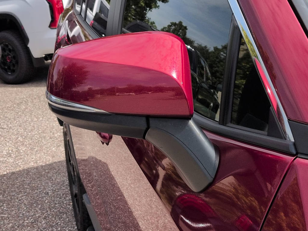 Thumbnail: 2021 Toyota RAV4 - 7