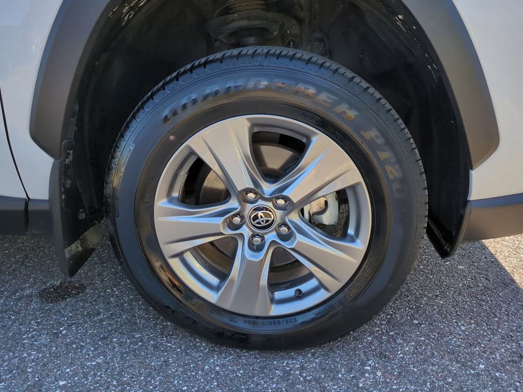 Thumbnail: 2024 Toyota RAV4 - 7