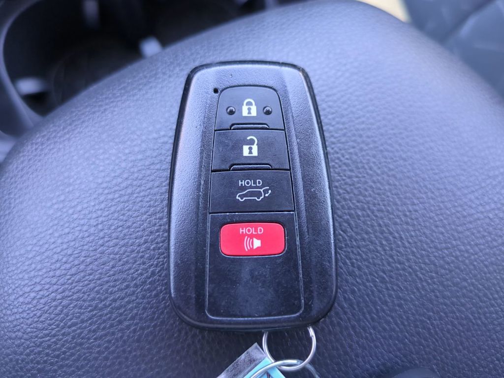 Thumbnail: 2024 Toyota RAV4 - 15