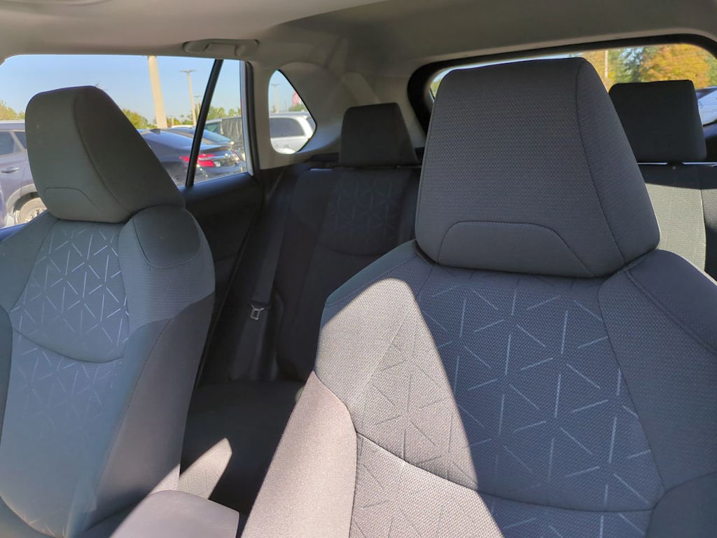 Thumbnail: 2024 Toyota RAV4 - 10