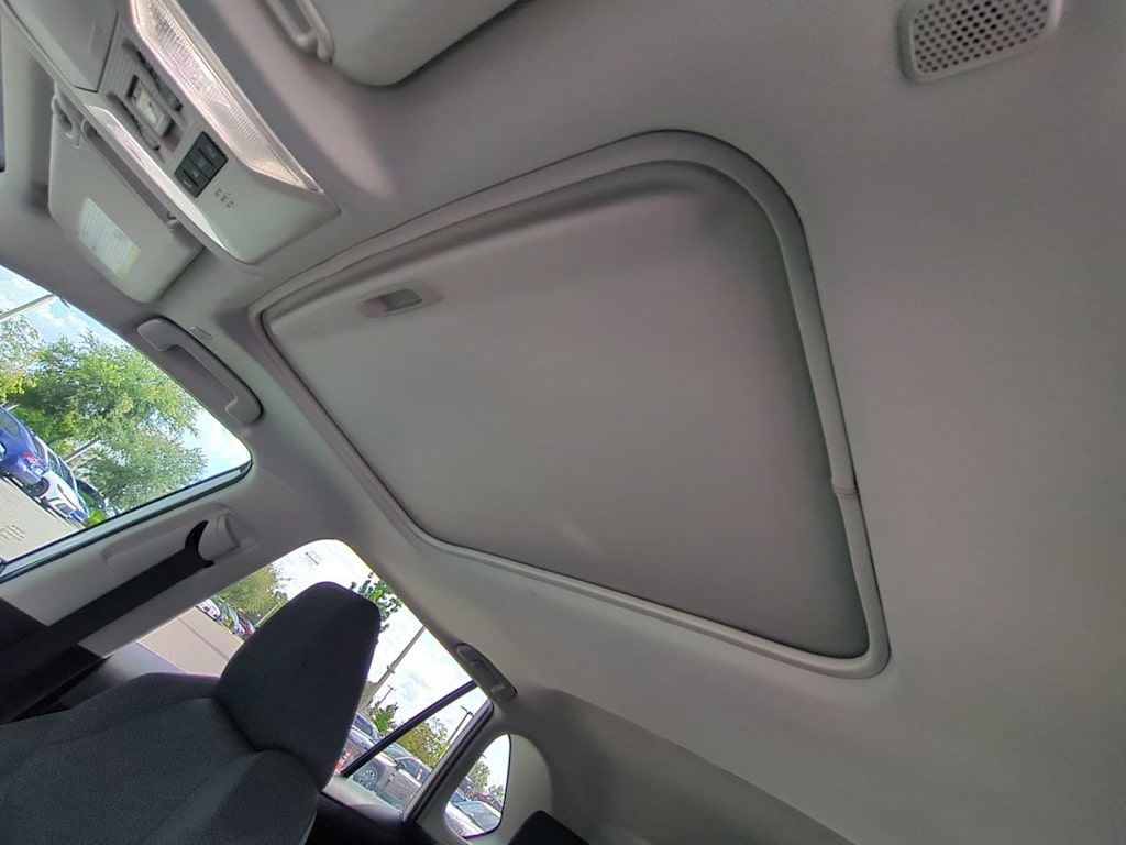Thumbnail: 2025 Toyota RAV4 - 15