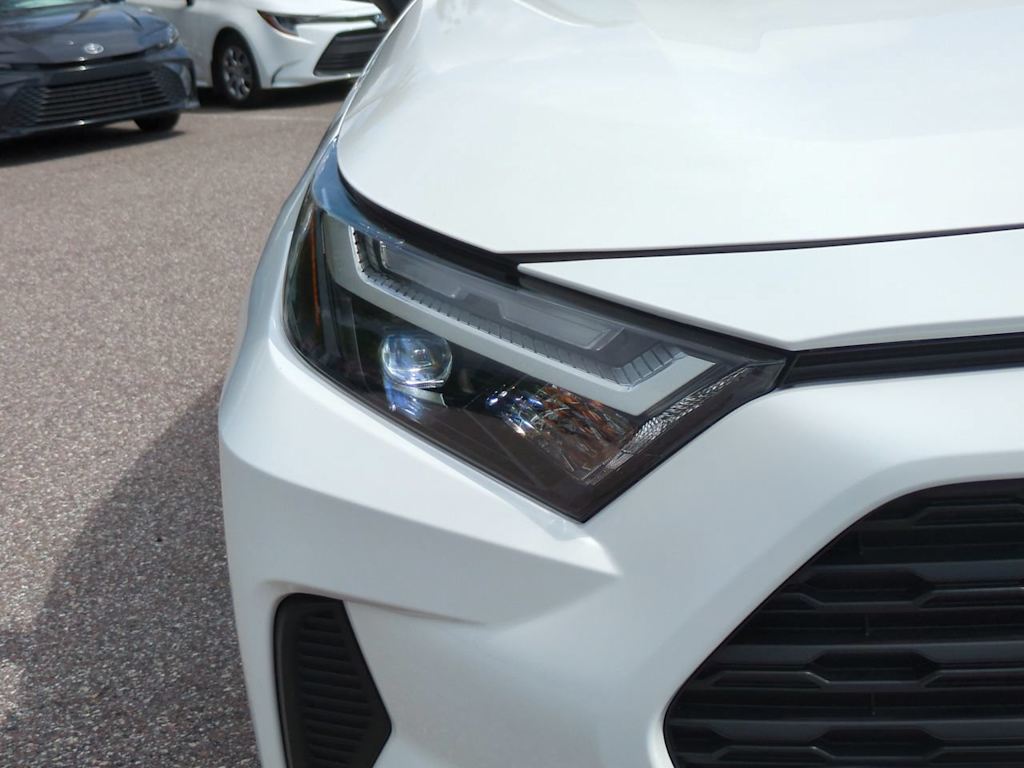 Thumbnail: 2025 Toyota RAV4 - 18
