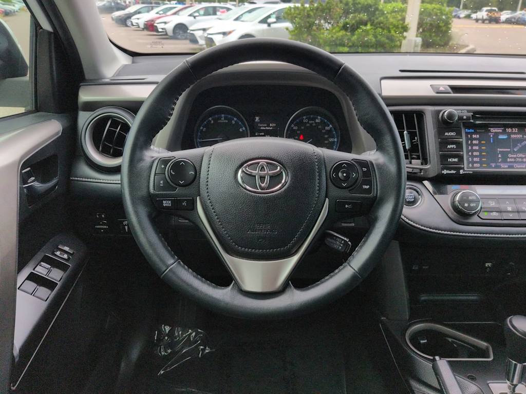 Thumbnail: 2018 Toyota RAV4 - 8