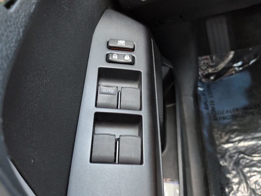 Thumbnail: 2017 Toyota RAV4 - 24