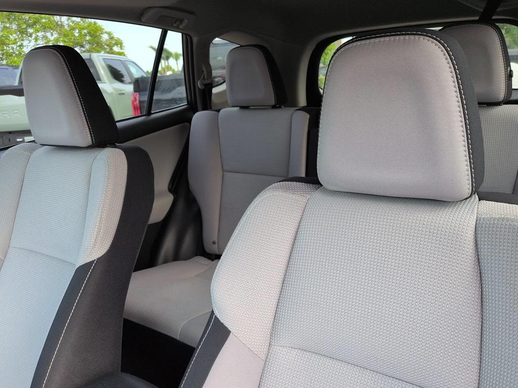 Thumbnail: 2017 Toyota RAV4 - 10