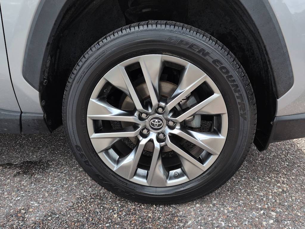 Thumbnail: 2019 Toyota RAV4 - 7