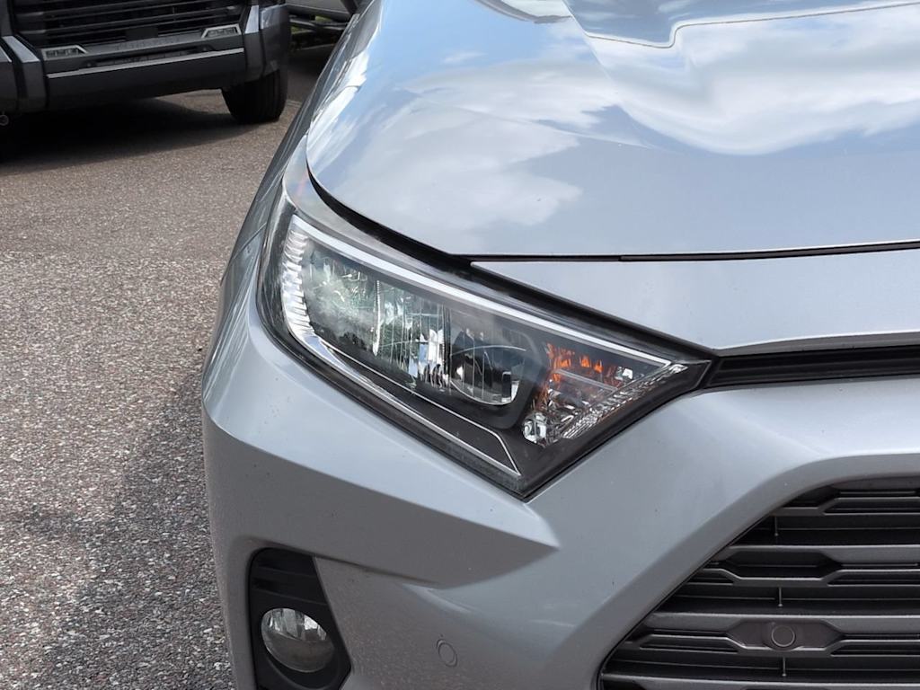 Thumbnail: 2019 Toyota RAV4 - 18