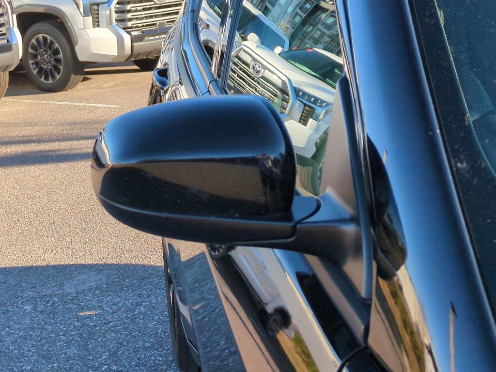 Thumbnail: 2019 Jeep Compass - 17