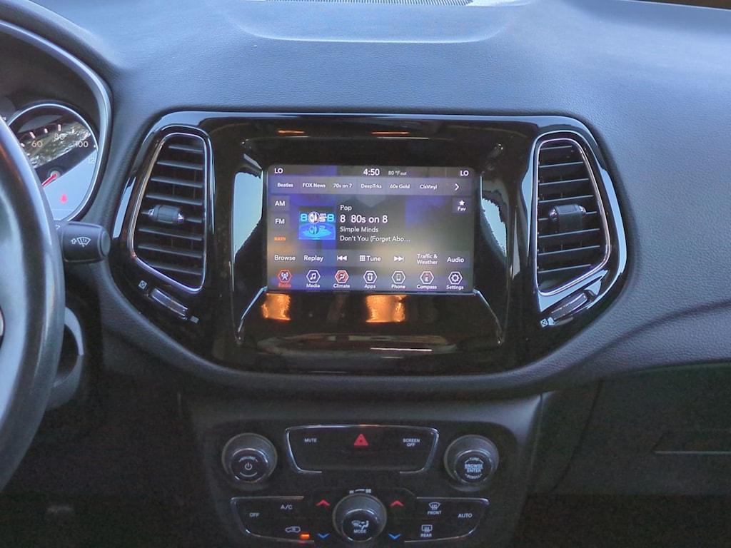 Thumbnail: 2019 Jeep Compass - 13