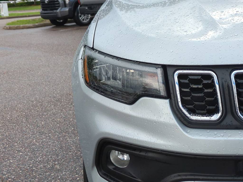 Thumbnail: 2024 Jeep Compass - 18