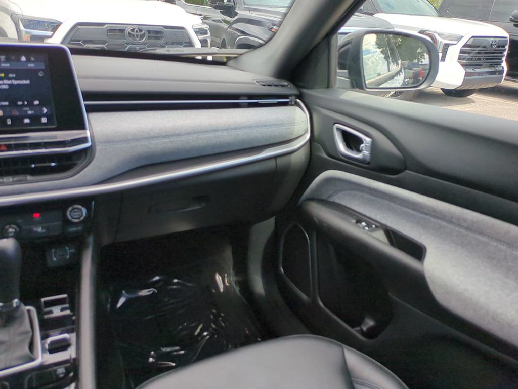 Thumbnail: 2025 Jeep Compass - 20