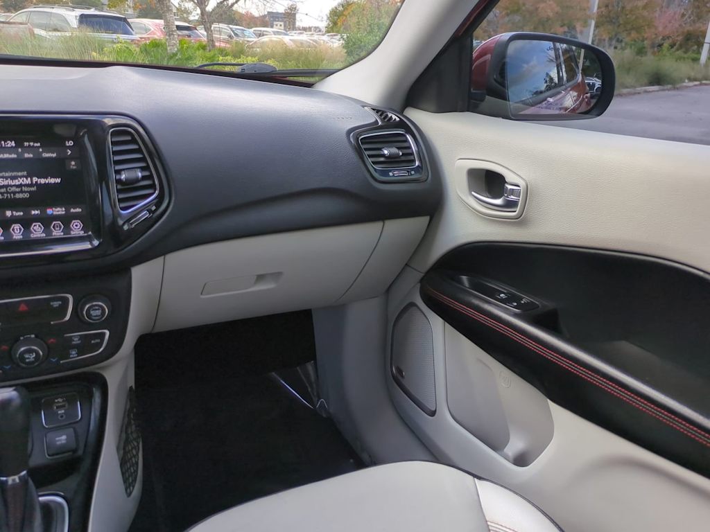 Thumbnail: 2019 Jeep Compass - 20