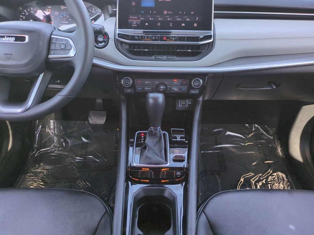 Thumbnail: 2025 Jeep Compass - 12