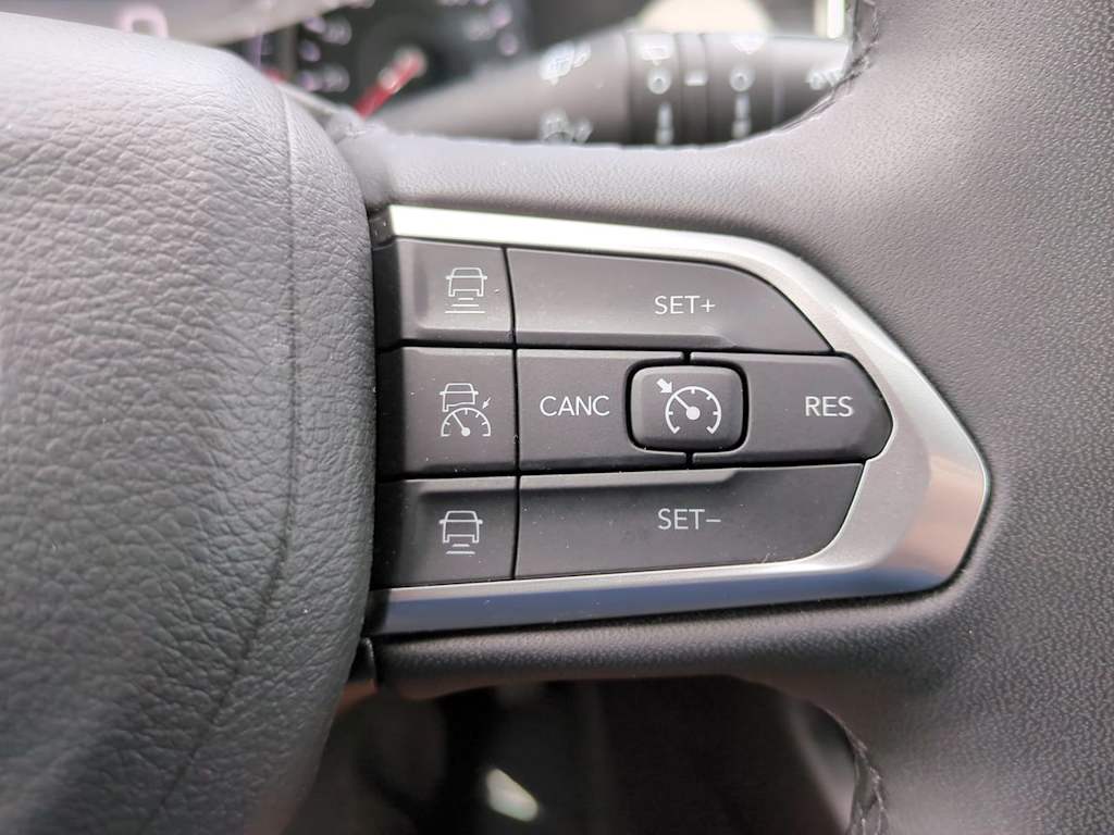 Thumbnail: 2025 Jeep Compass - 25
