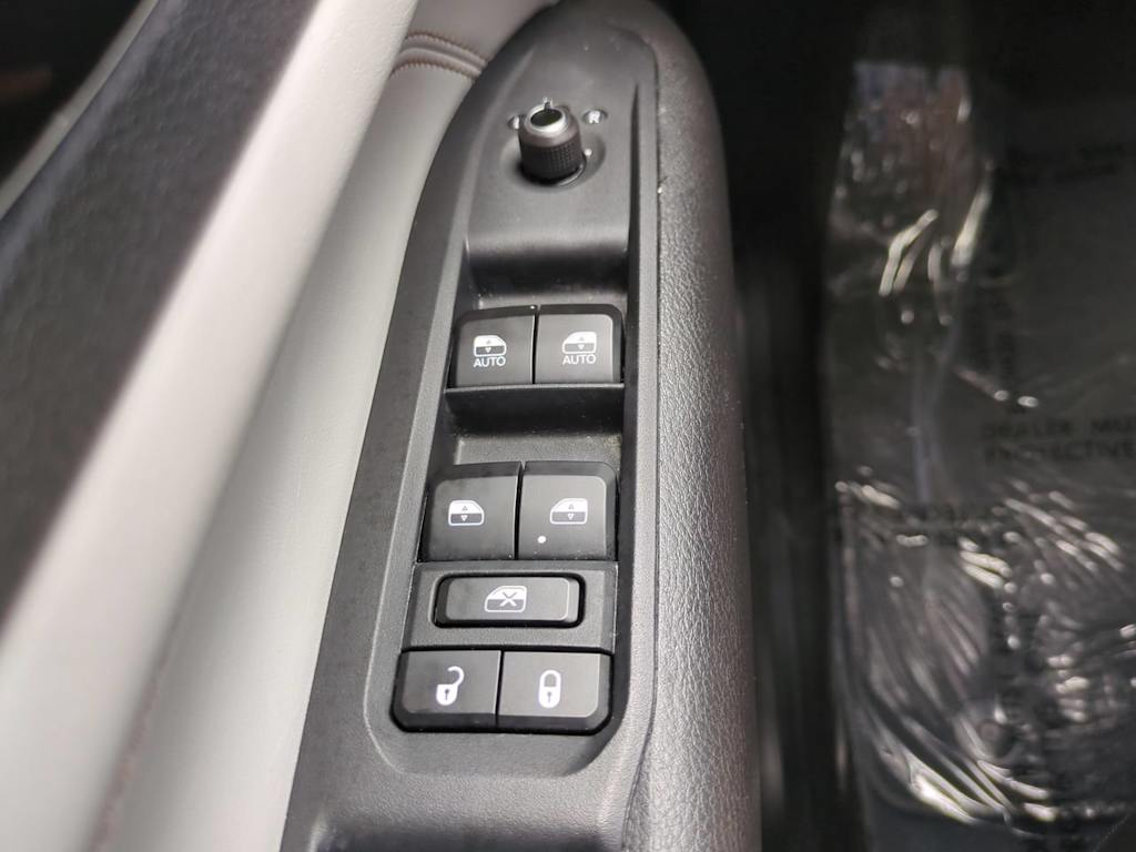Thumbnail: 2025 Jeep Compass - 23