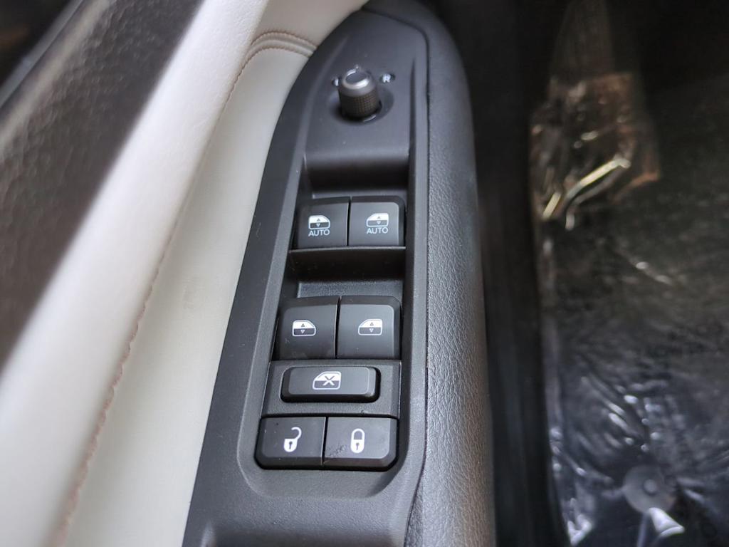 Thumbnail: 2026 Jeep Compass - 23