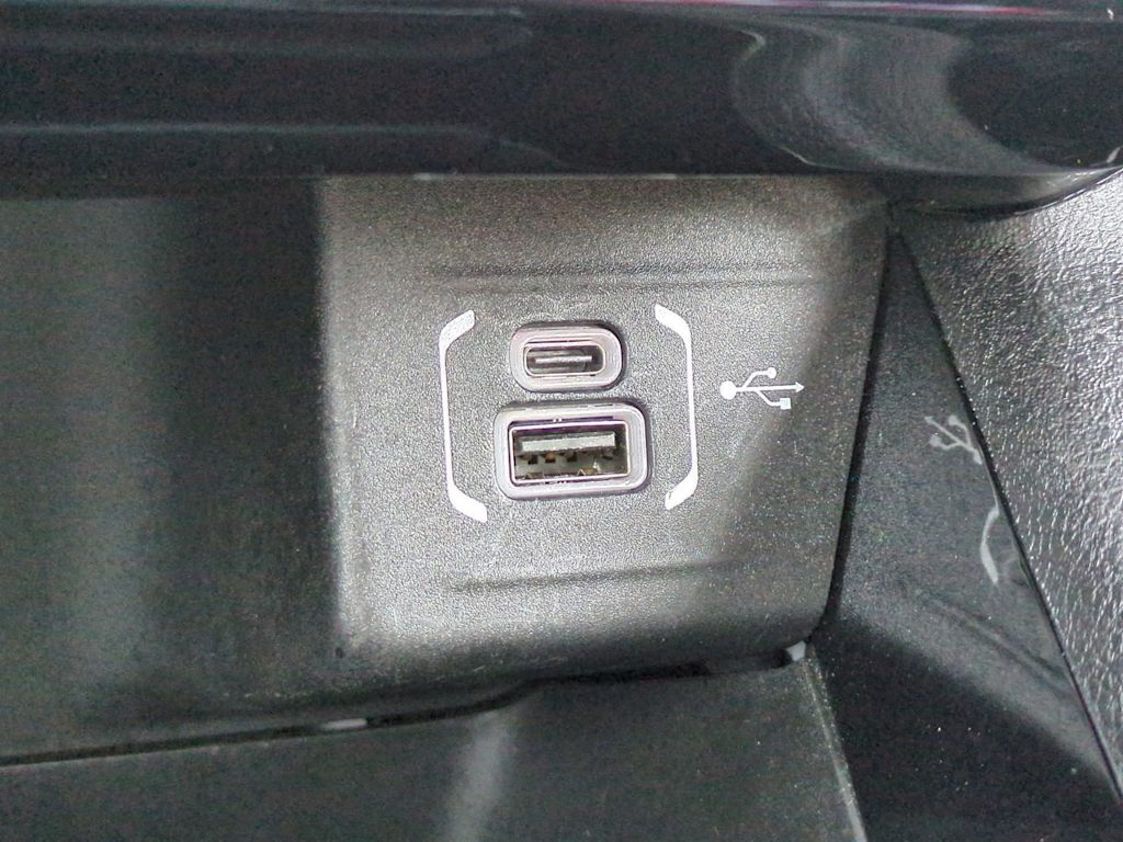 Thumbnail: 2025 Jeep Compass - 22