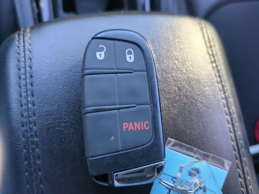 Thumbnail: 2025 Jeep Compass - 15