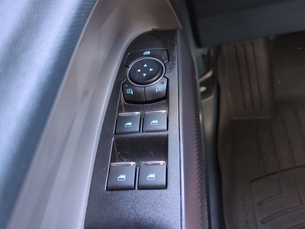 Thumbnail: 2025 Ford Maverick - 25