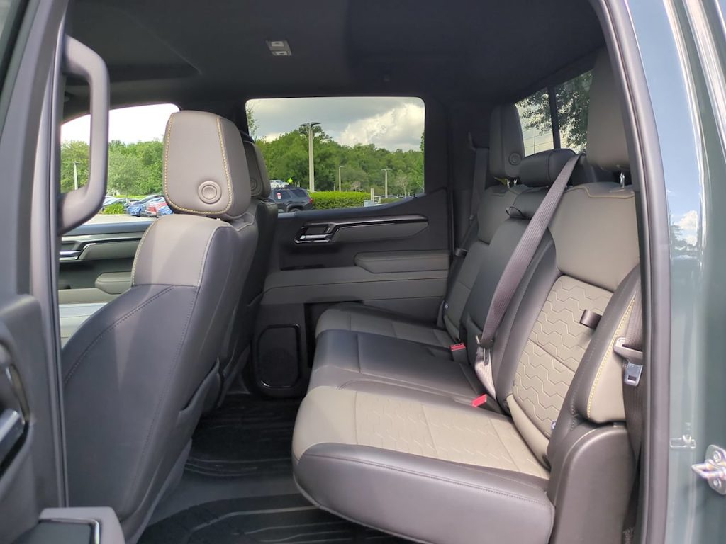 Thumbnail: 2025 Chevrolet Silverado 1500 - 11
