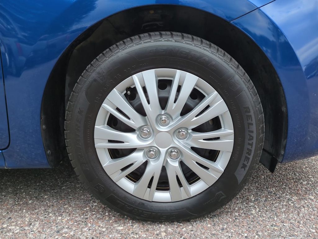 Thumbnail: 2019 Kia Rio - 7