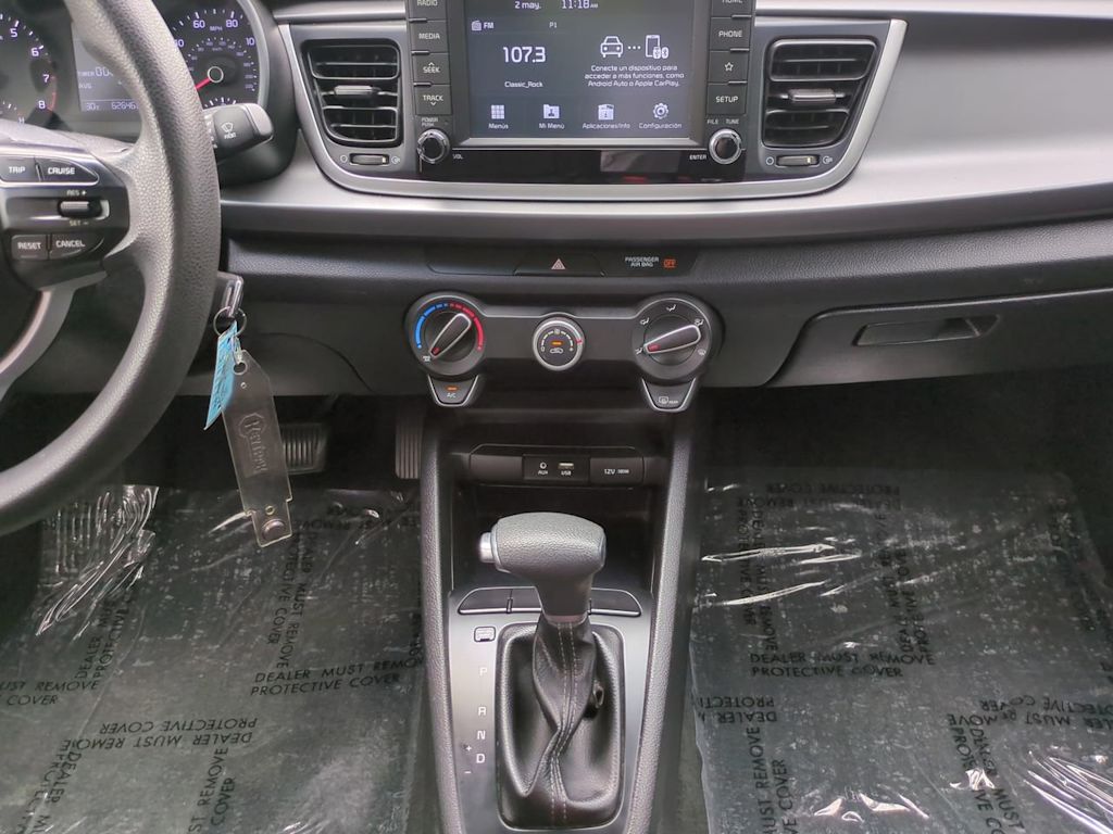 Thumbnail: 2019 Kia Rio - 8