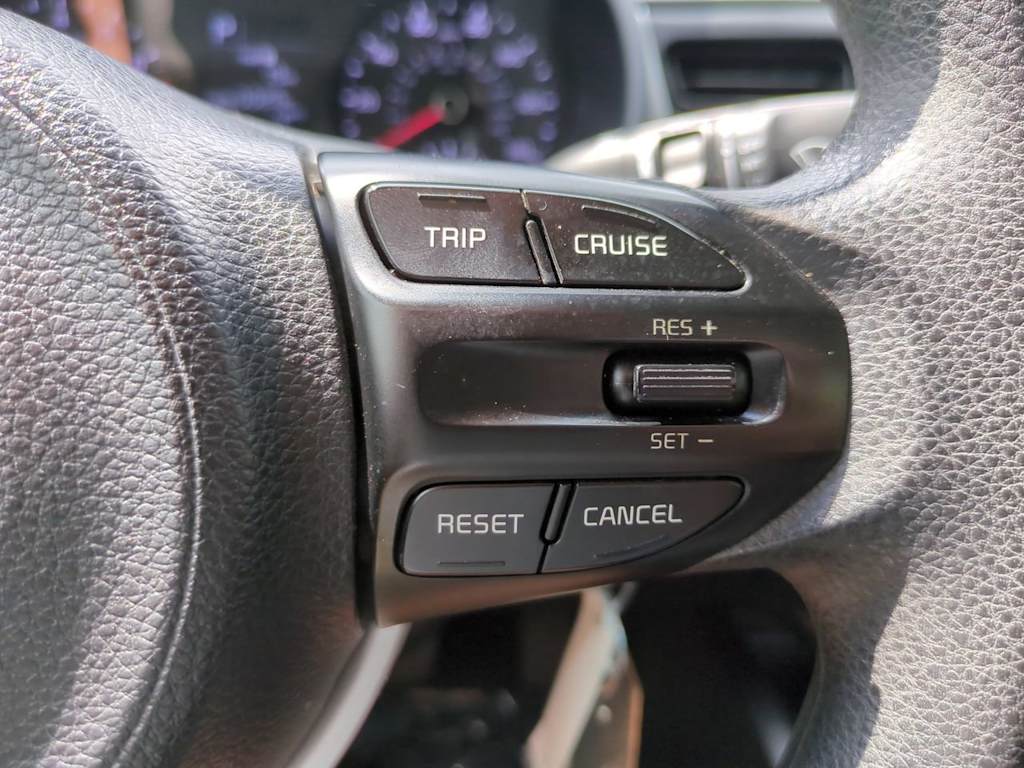 Thumbnail: 2019 Kia Rio - 24