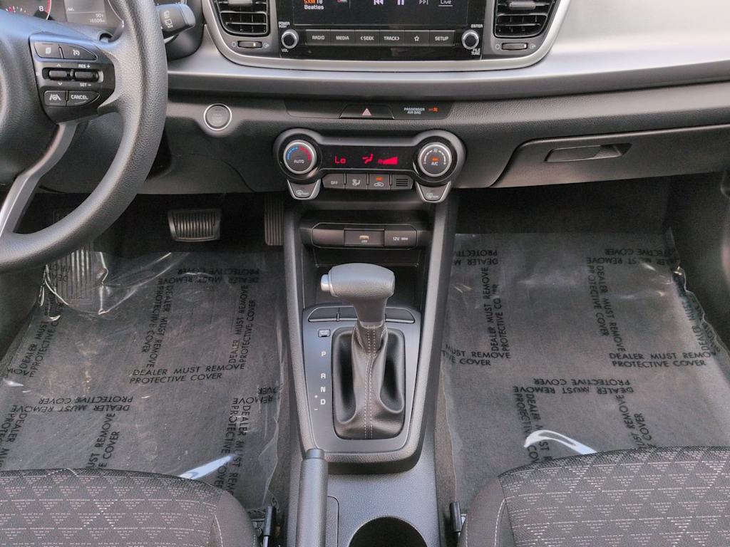 Thumbnail: 2023 Kia Rio - 12