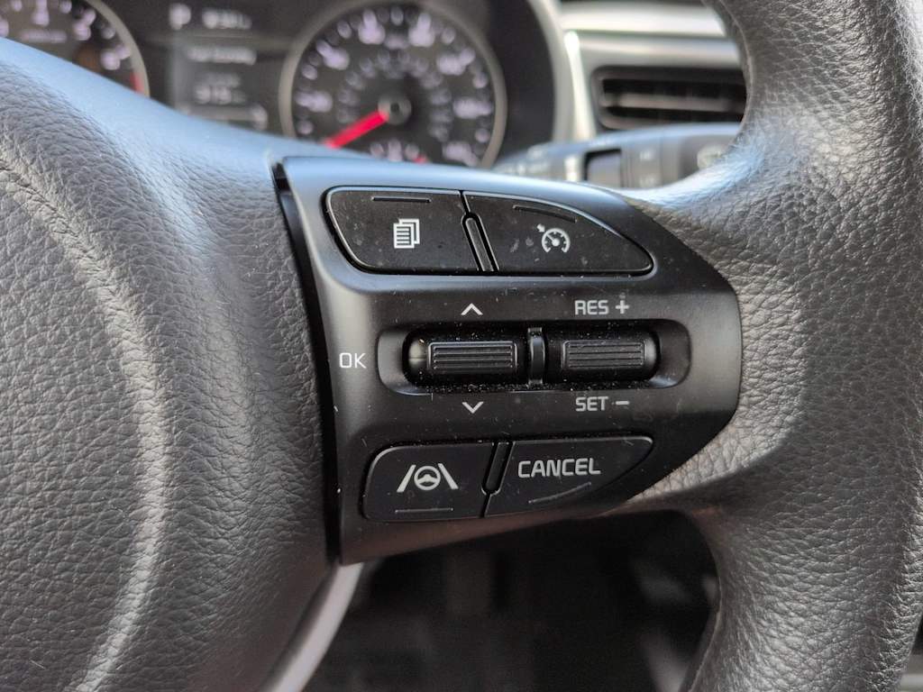 Thumbnail: 2023 Kia Rio - 25