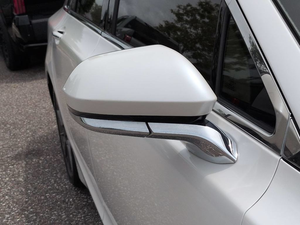 Thumbnail: 2013 Lincoln MKZ - 20