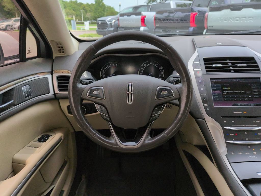 Thumbnail: 2013 Lincoln MKZ - 9
