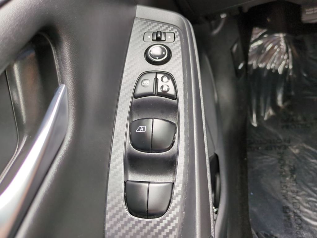 Thumbnail: 2022 Nissan Sentra - 24