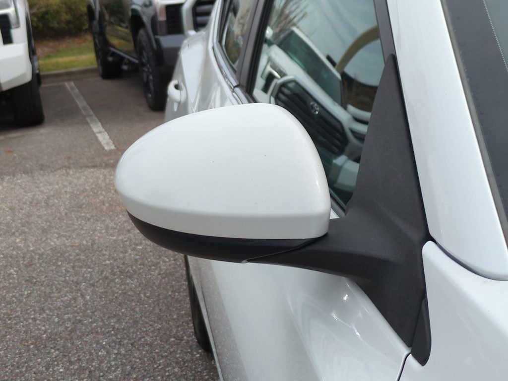 Thumbnail: 2022 Nissan Sentra - 10